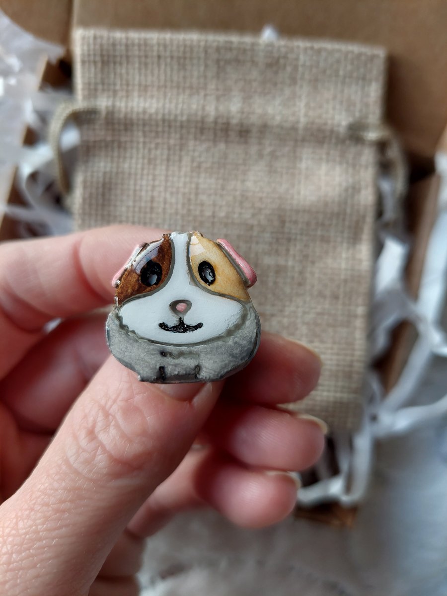 Guinea pig pin badge. Furry potato brooch 