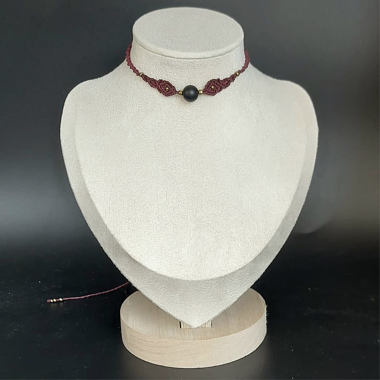Deep Burgandy Choker Necklace with Agate bead 