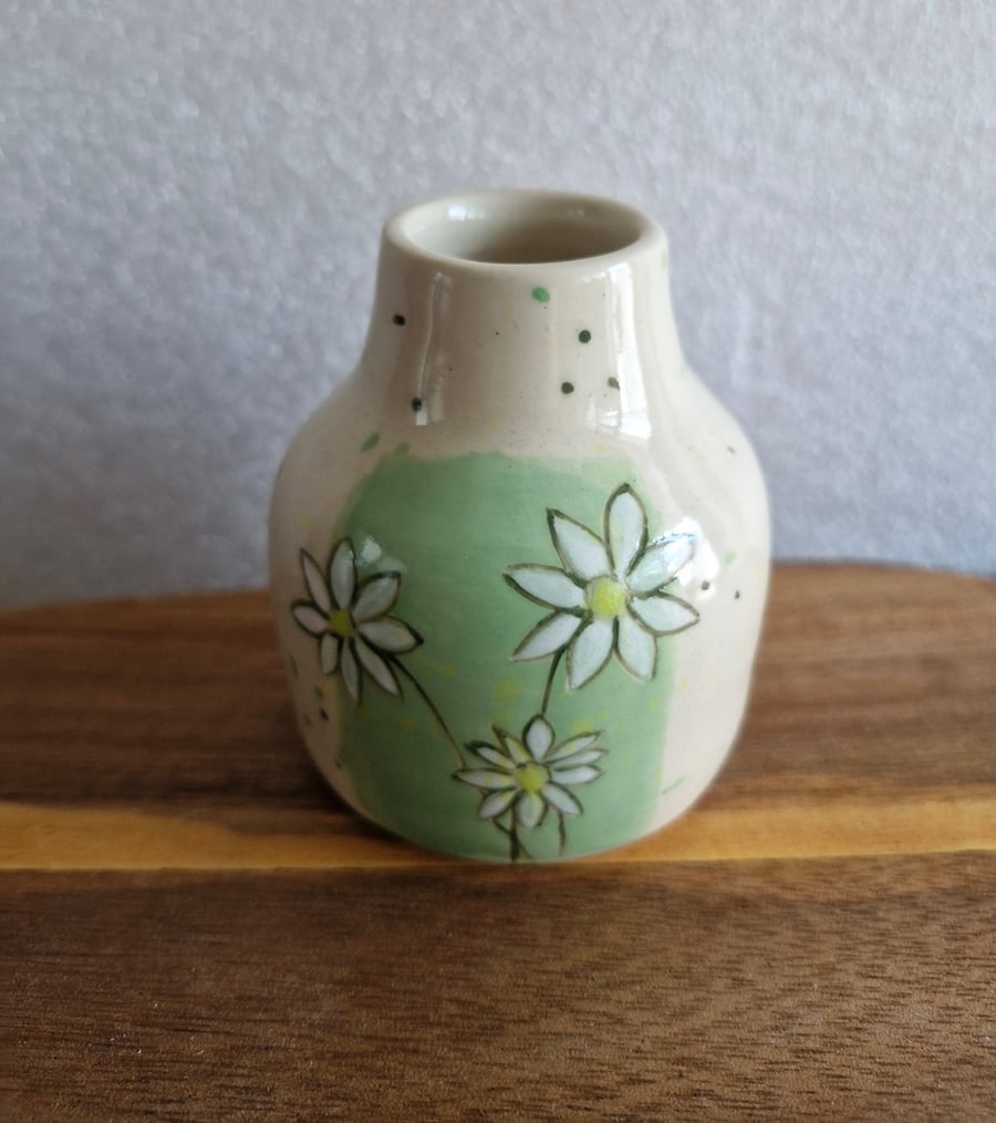 Small handmade ceramic daisy vase