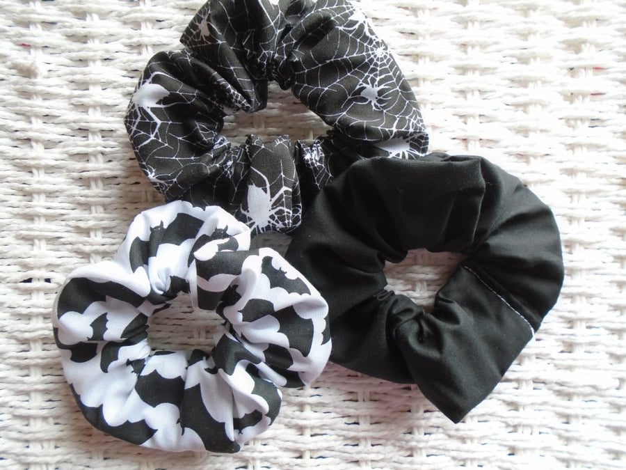 Pack Of 3 Gothic Halloween Hair Scrunchies Black Bats Spiders