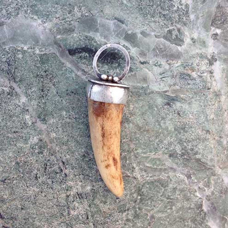 Deer antler pendant charm - small curved