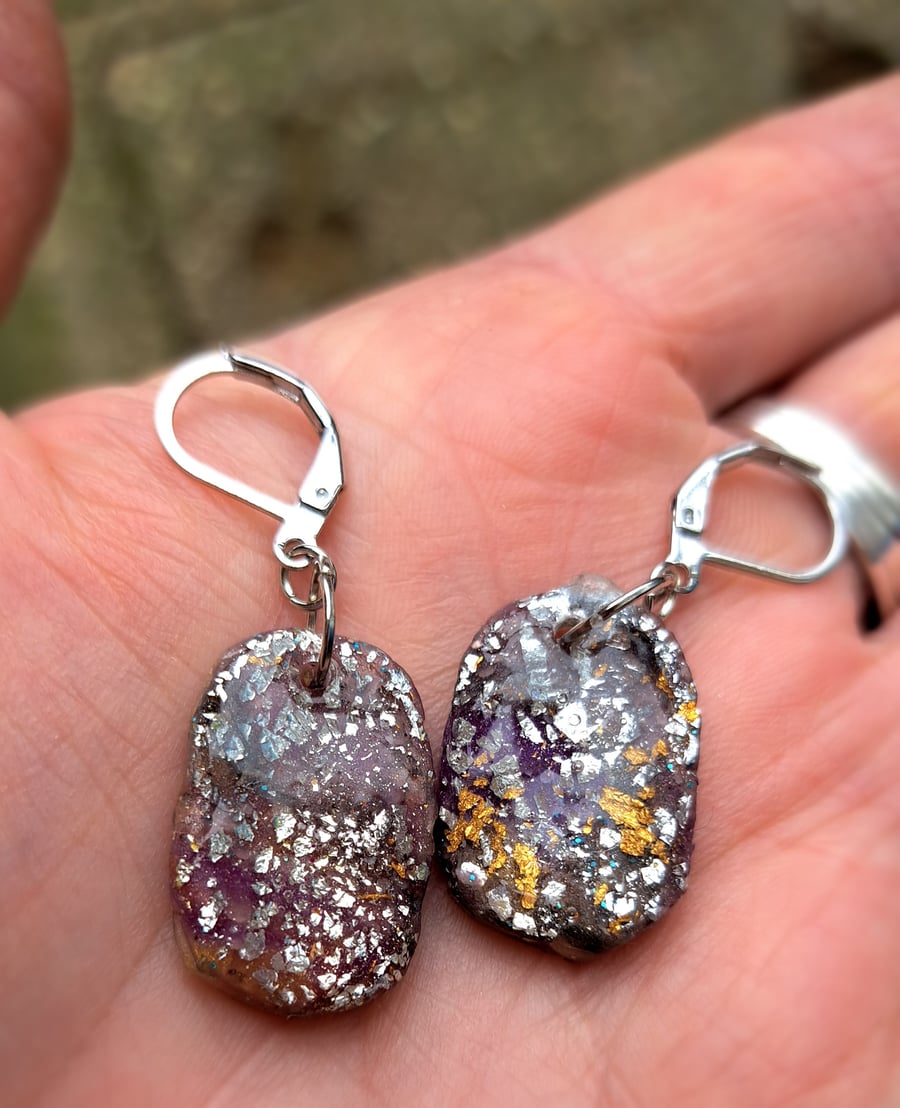 Silver crackle design earrings, lightweight and sparkly handmade gold