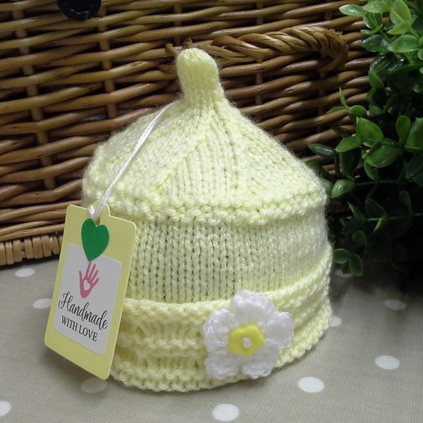 Newborn Lemon Baby Girl's Hat. 0-3 months