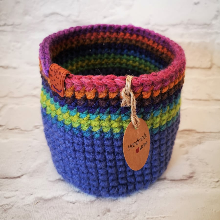 Crocheted Pot holder - hyacinth & rainbow mix