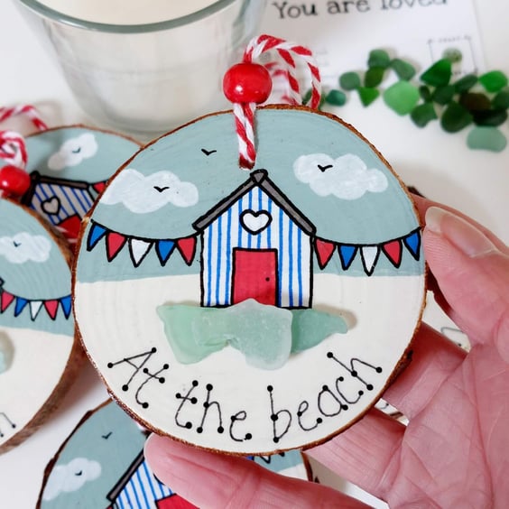 Sea Glass Beach Hut Decoration, Wooden Beach Coastal Ornament Gift Idea