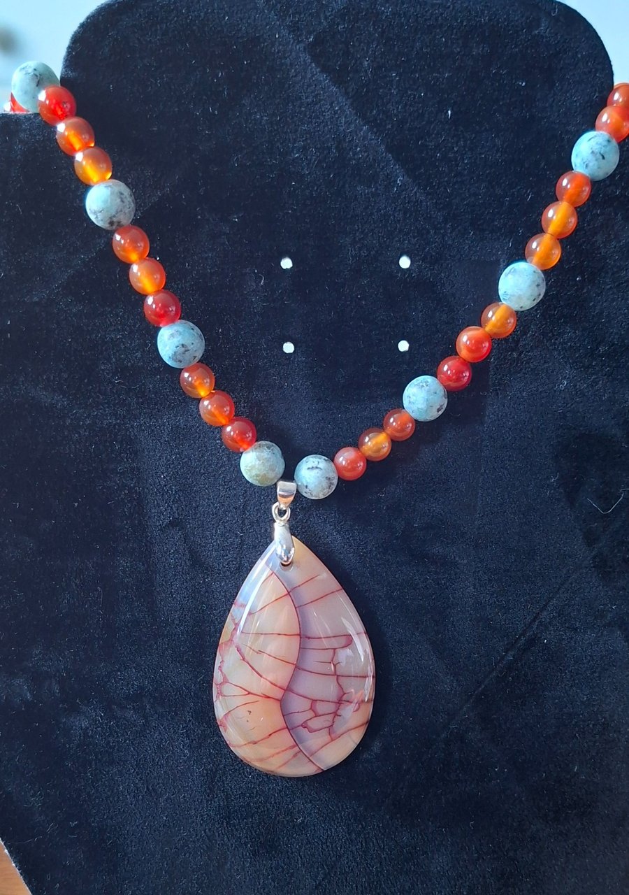 Full beaded necklace 