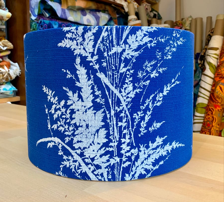 Bold Blue White Fern Seedheads 50s 60s Barkcloth VIntage fabric Lampshade Option