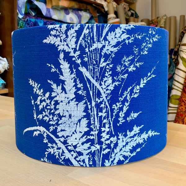 Bold Blue White Fern Seedheads 50s 60s Barkcloth VIntage fabric Lampshade Option