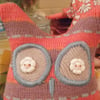 Little olive, Knitted owl