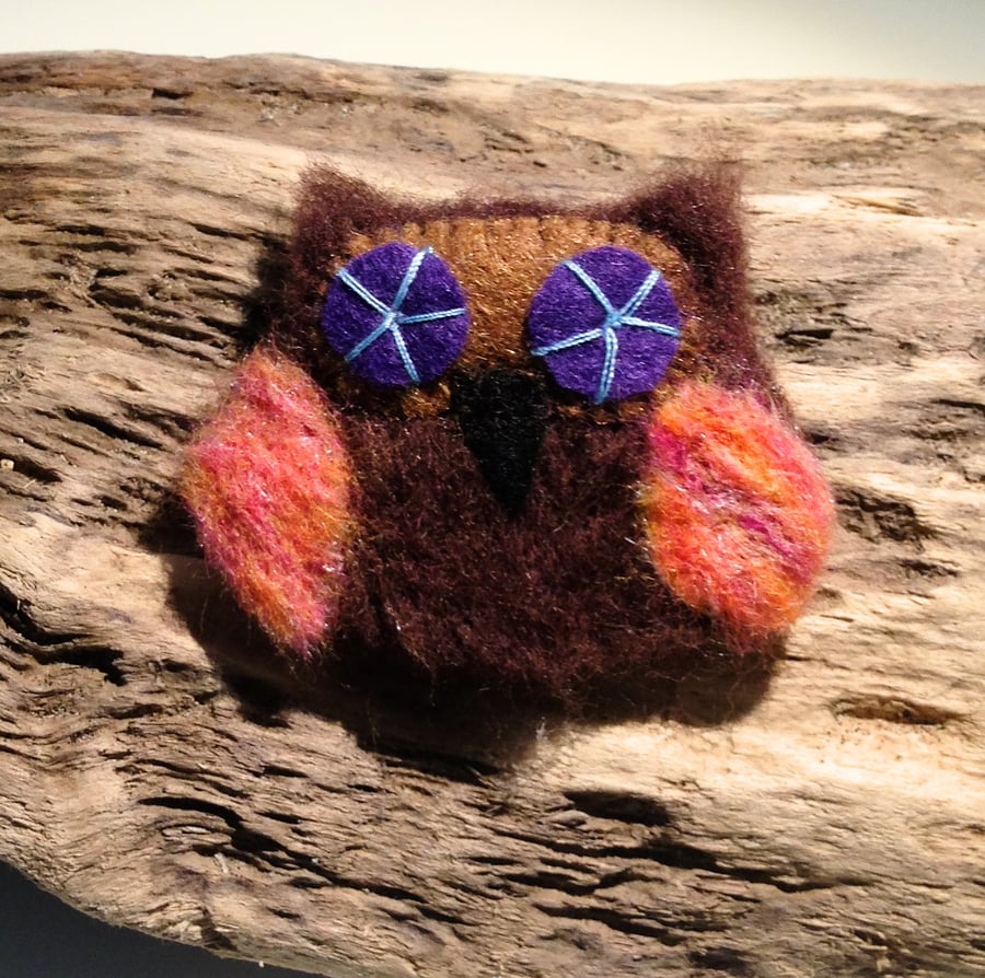 Cute Felt Owl Brooch - UK Free Post
