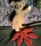 Ted, a collectable jointed bear, an Autumnal silk leaf.  - Image 4