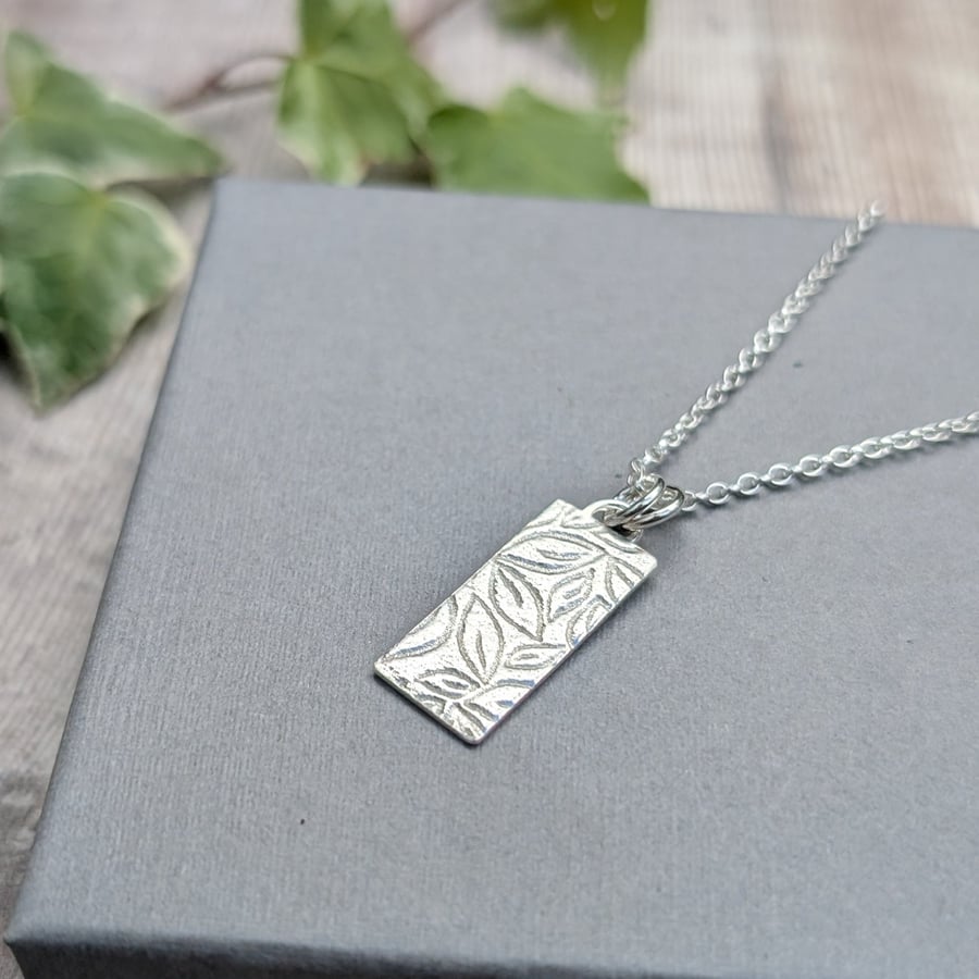 Sterling Silver Leaves Rectangle Necklace - JBJ2075