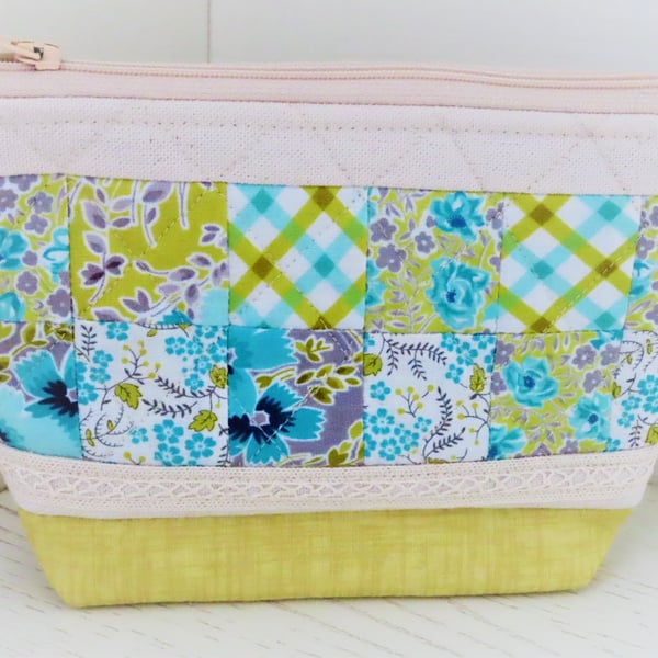 Handmade, Patchwork, Floral Make up Bag