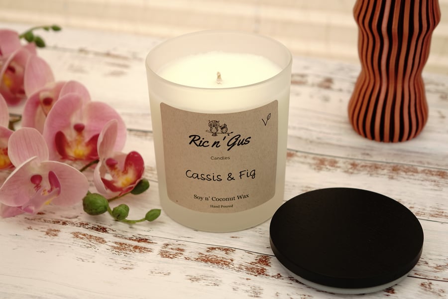 Ric N' Gus Scented Candle - Soy and Coconut wax -FIG & CASSIS