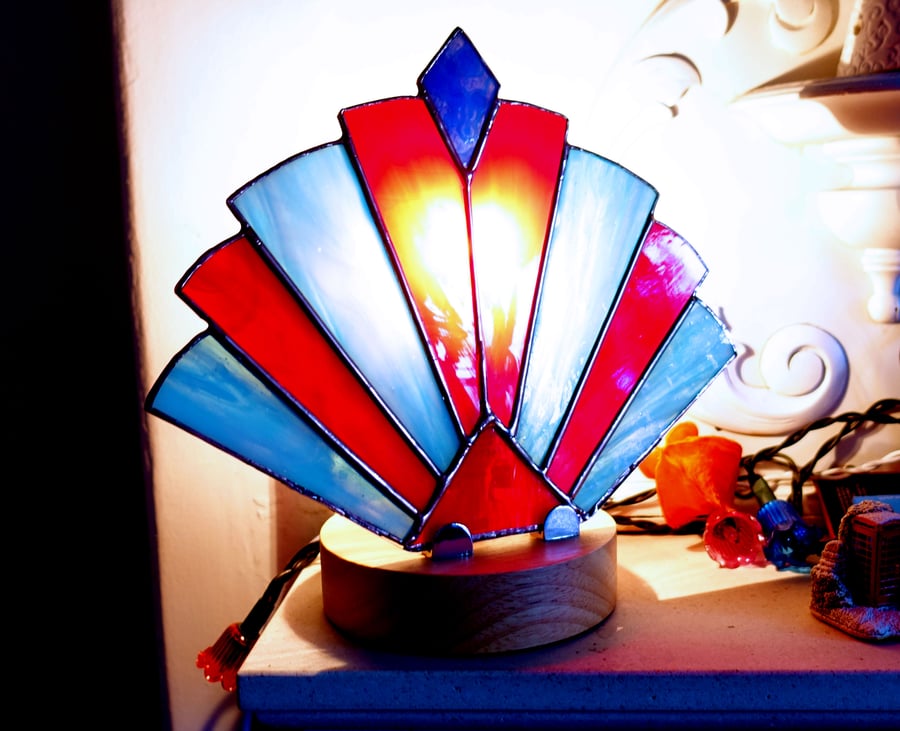 Art Deco Style Fan Lamp on wooden base fully wired UK plug