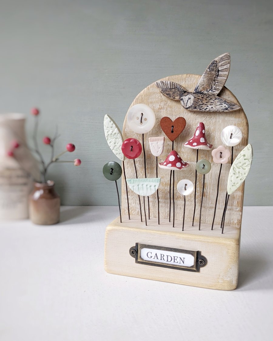 Wildlife Garden with Owl in Wood and Clay