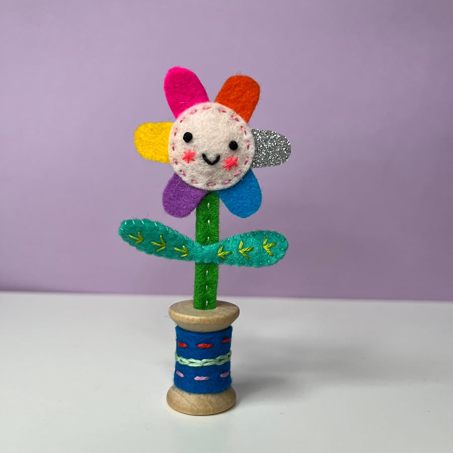 Embroidered Happy Flower in Wooden Bobbin - Pale Pink Face and Blue Bobbin