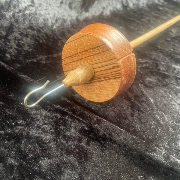 Drop spindle  in mixed hardwood