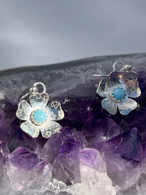 Flower silver earrings with Larimar