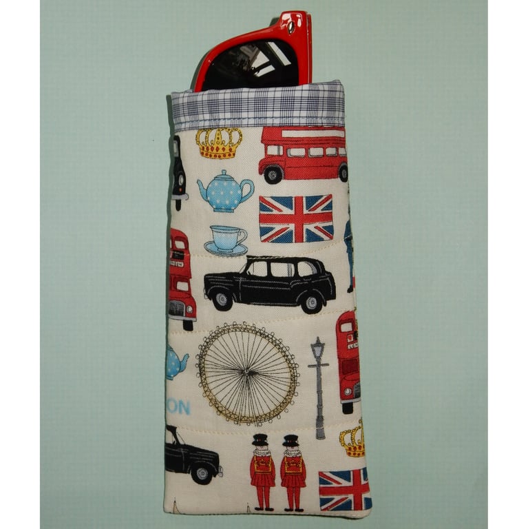 Glasses case - London icons