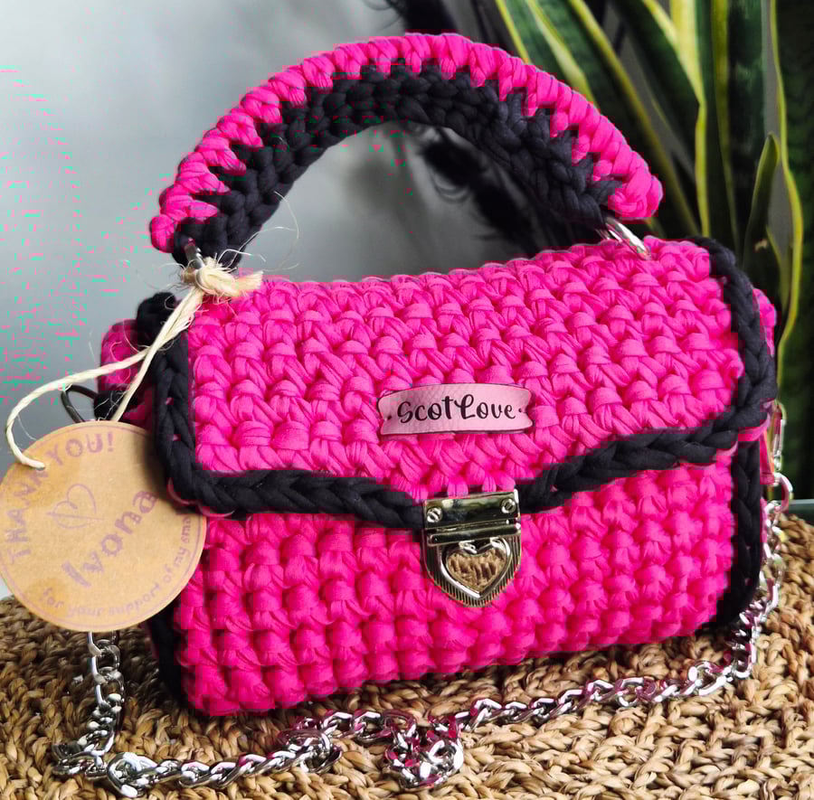 Small crochet handbag