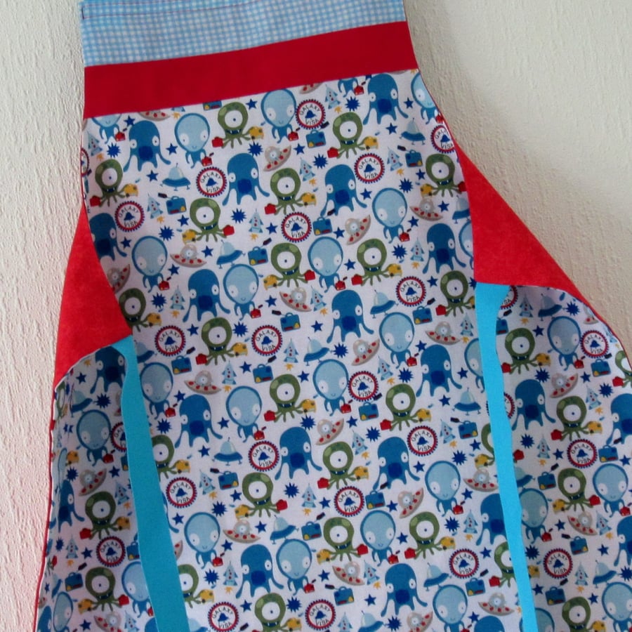 Sale - Apron - Reversible Aliens and Pirates - Toddler Size