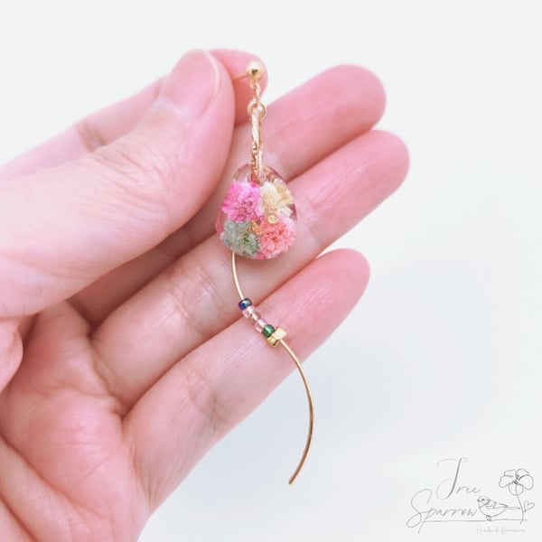 Dried Flower Pendant Earrings