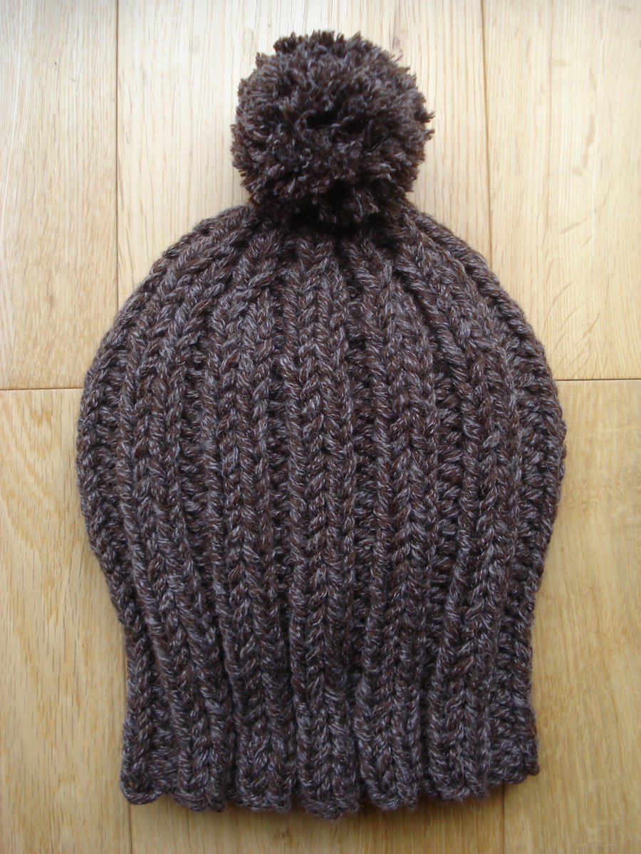 Chunky Hat With Bobble Knitted In Mega Chunky Yarn Medium to Large Adult (R285)