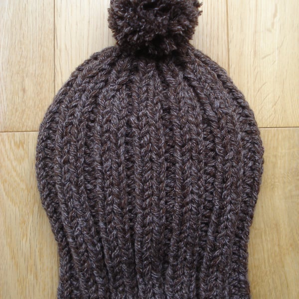 Chunky Hat With Bobble Knitted In Mega Chunky Yarn Medium to Large Adult (R285)