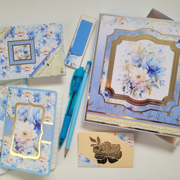 Luxury Blue Floral Stationery Gift Set – Incl Notebooks, Pen and Gold Stickers