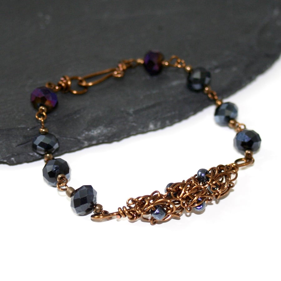 Black and bronze crystal and knotty wire bracelet