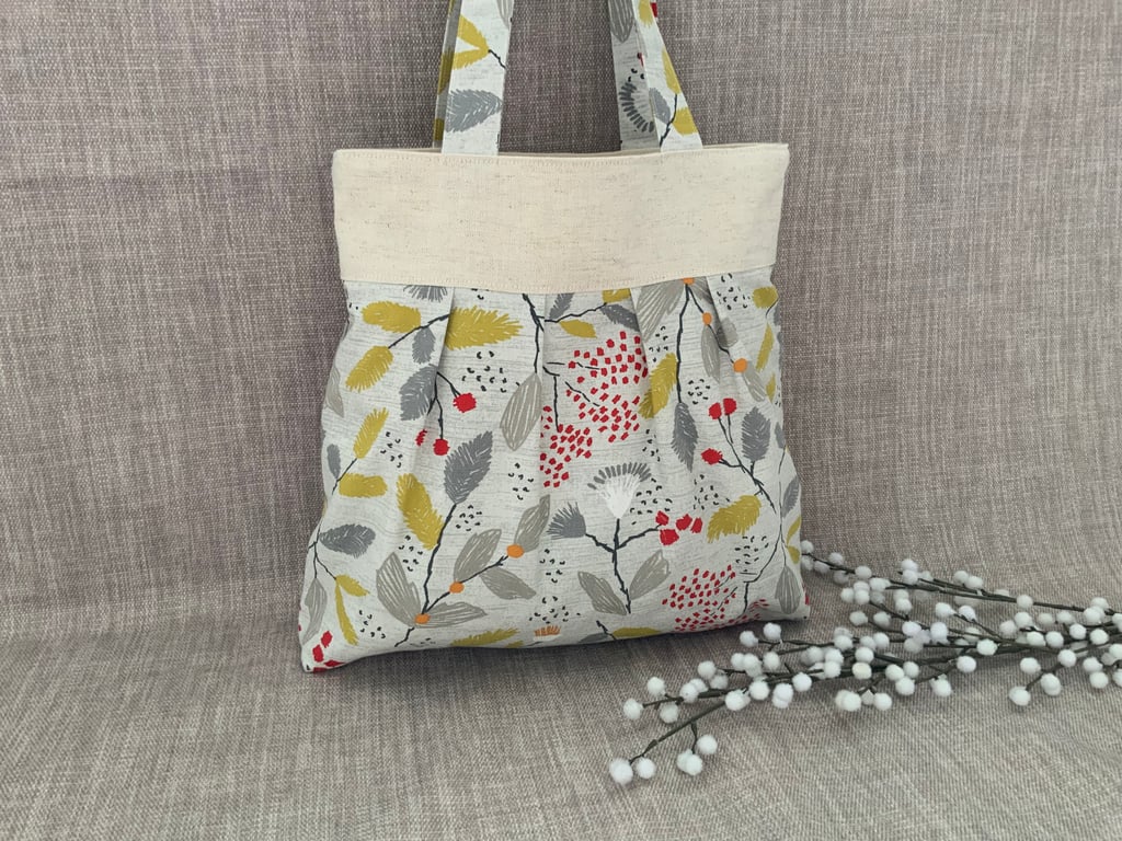 Tote Bag, Pleated Tote Bag, Linen, Hand Bag, Day Bag, Magnetic snap fastening