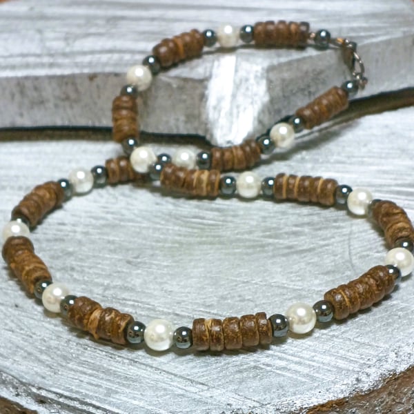 Mens Modern Pearl & Coconut Shell Necklace 20 Inch With Black Hematite