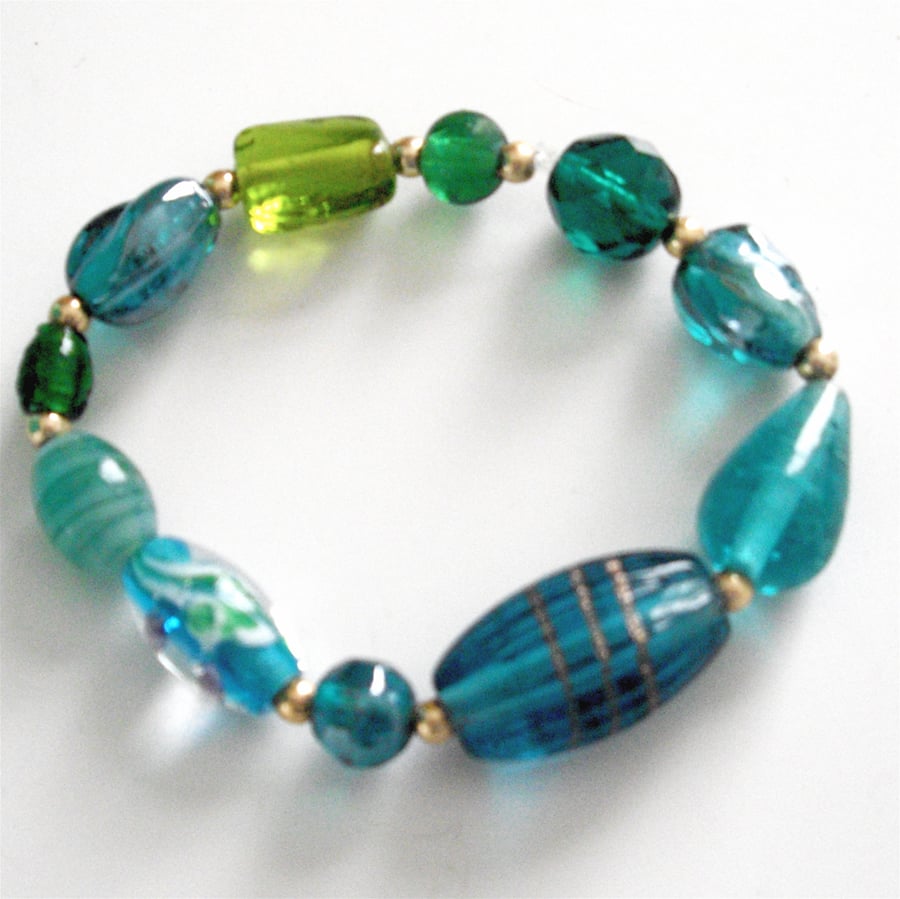 Elasticated Mixed Turquoise and Green Glass Bracelet 