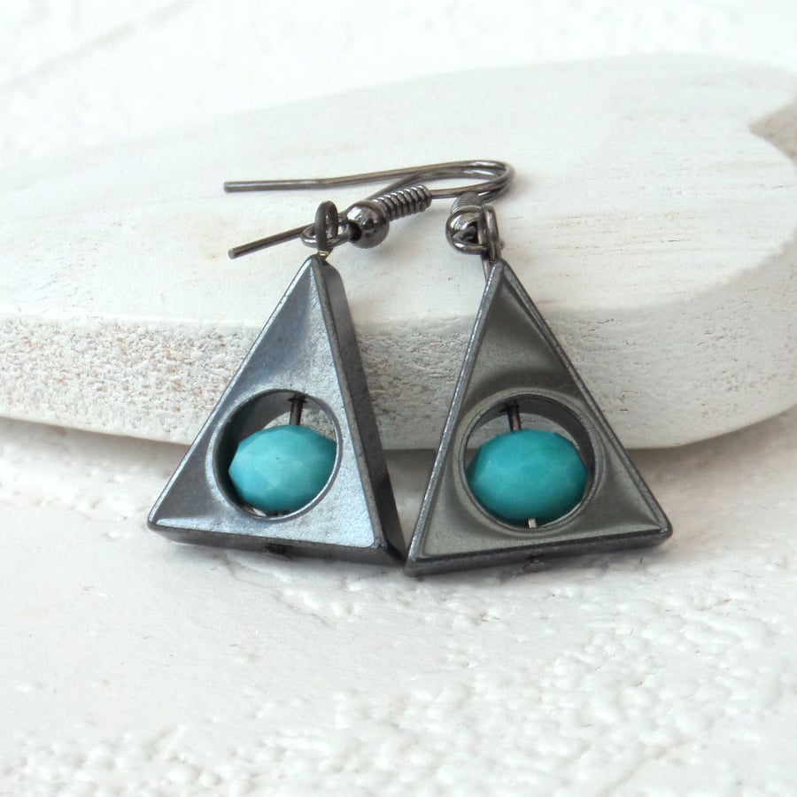 Hematite and turquoise blue glass triangular earrings