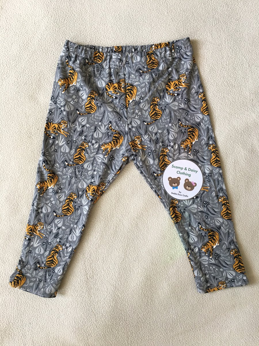 Age 18 months, leggings - tiger