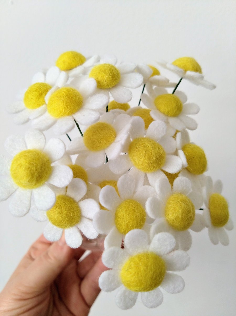 Handmade Felt Chamomile 