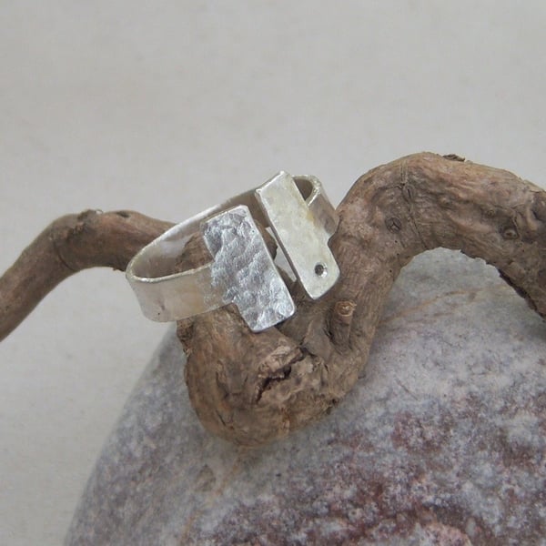 Adjustable textured ring in sterling silver