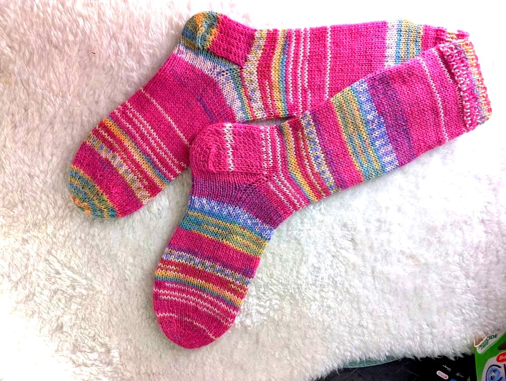 Handmade Pink Merino Wool Boot Socks – UK Size 4–6 - Daiga's Knits 