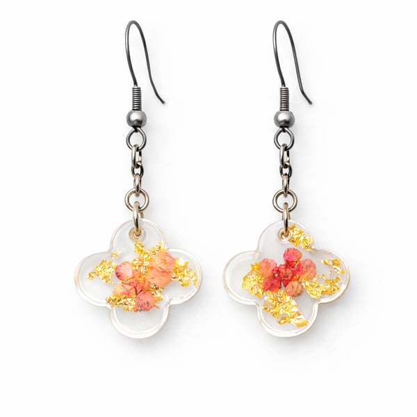 Tiny Faded Pink Flower Resin Earrings with Gold Leaf – Lightweight Dangle