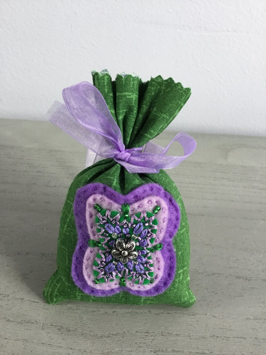 Silver Daisy Lavender Bag 