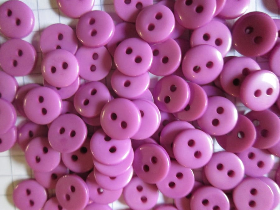 100 Purple 9mm  Acrylic Buttons  2 holes