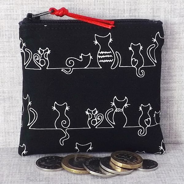 Small purse, coin purse, black cats.