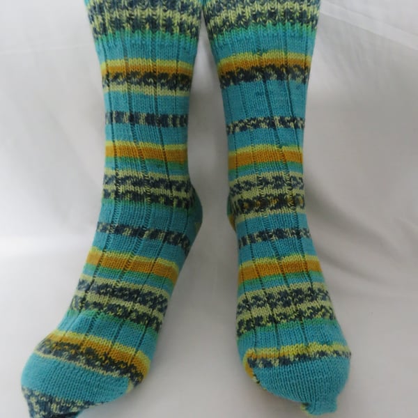 Hand-cranked Knitted Ribbed Wool Socks Size 6 to 7