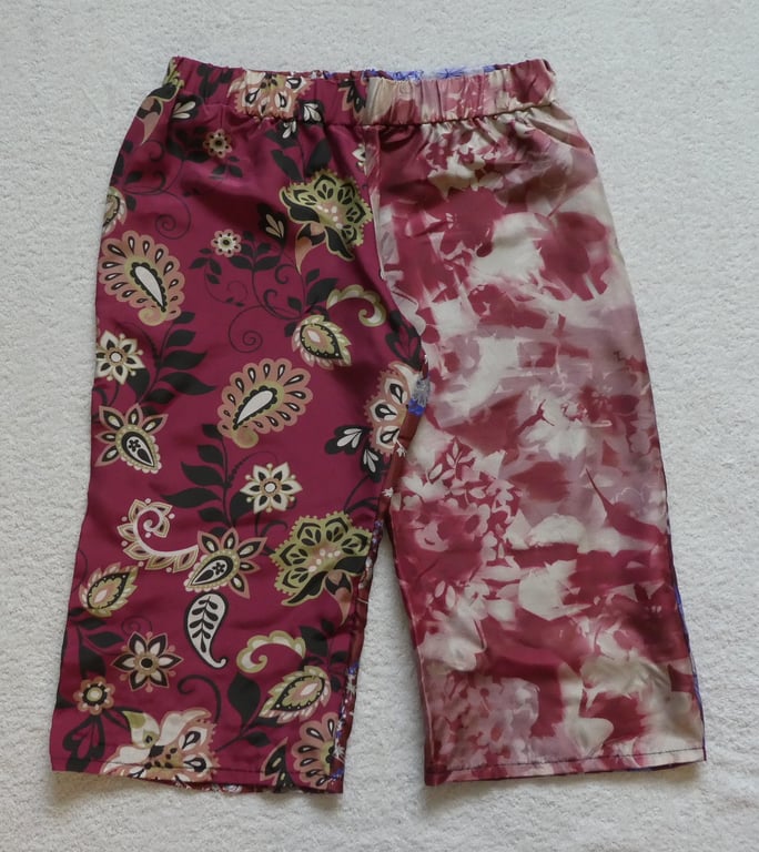 Silk Mid Length Multi Patterned Trousers Elasticated Waist. Ladies S-M. Burgungy