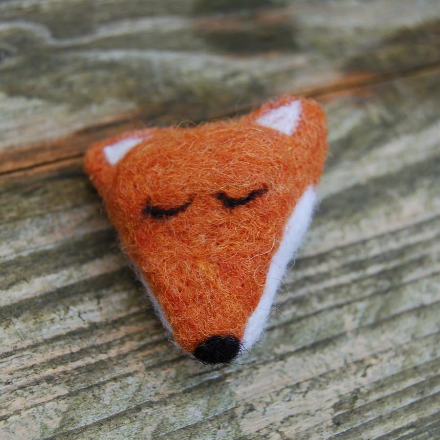 Fox, Needle felt fox brooch -  ladies jewellery wool badge wool art