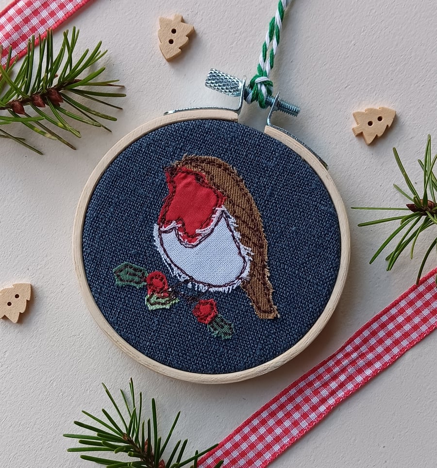 Embroidery Hoop Christmas Decoration - Robin on a Holly Branch