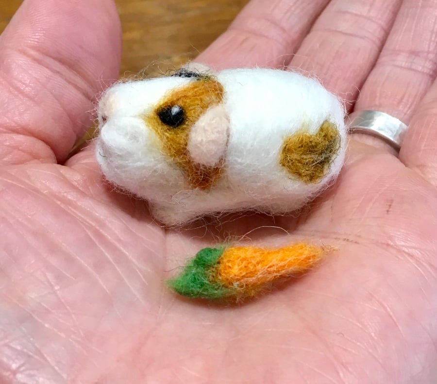 Guinea pig needlefelt miniature animal pet gift 