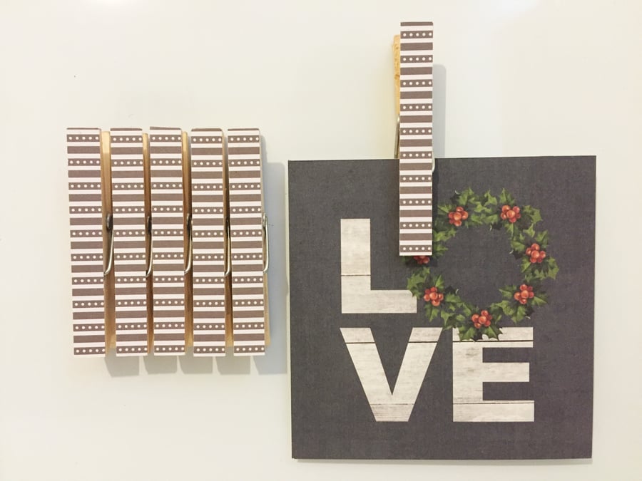 Nordic Christmas Fridge Magnet Set - Magnetic Pegs - Card Holders - Grey Stripe