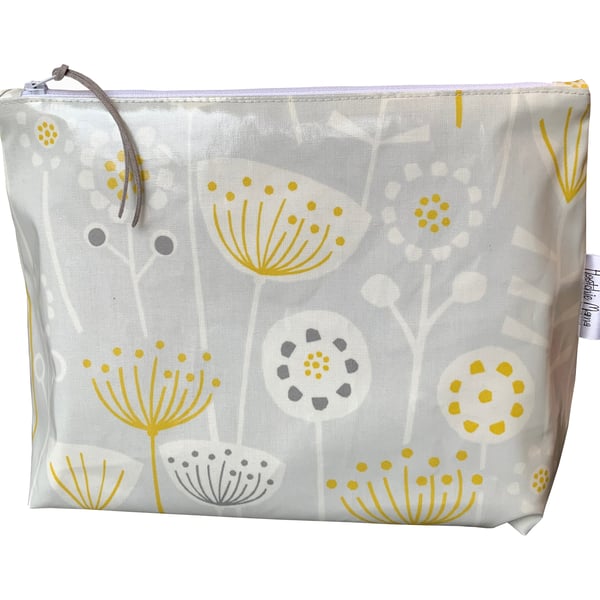 Bergen Grey Washbag